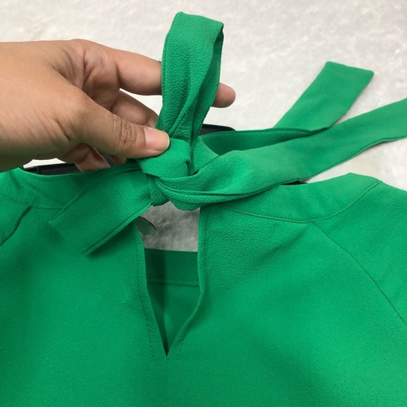 Green Cato Blouse with Puffed Sleeves size large - Picture 8 of 11